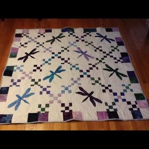 Dragonfly oversized lap quilt